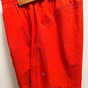 Like New- Lululemon Pace Breaker 7” Shorts - Linerless